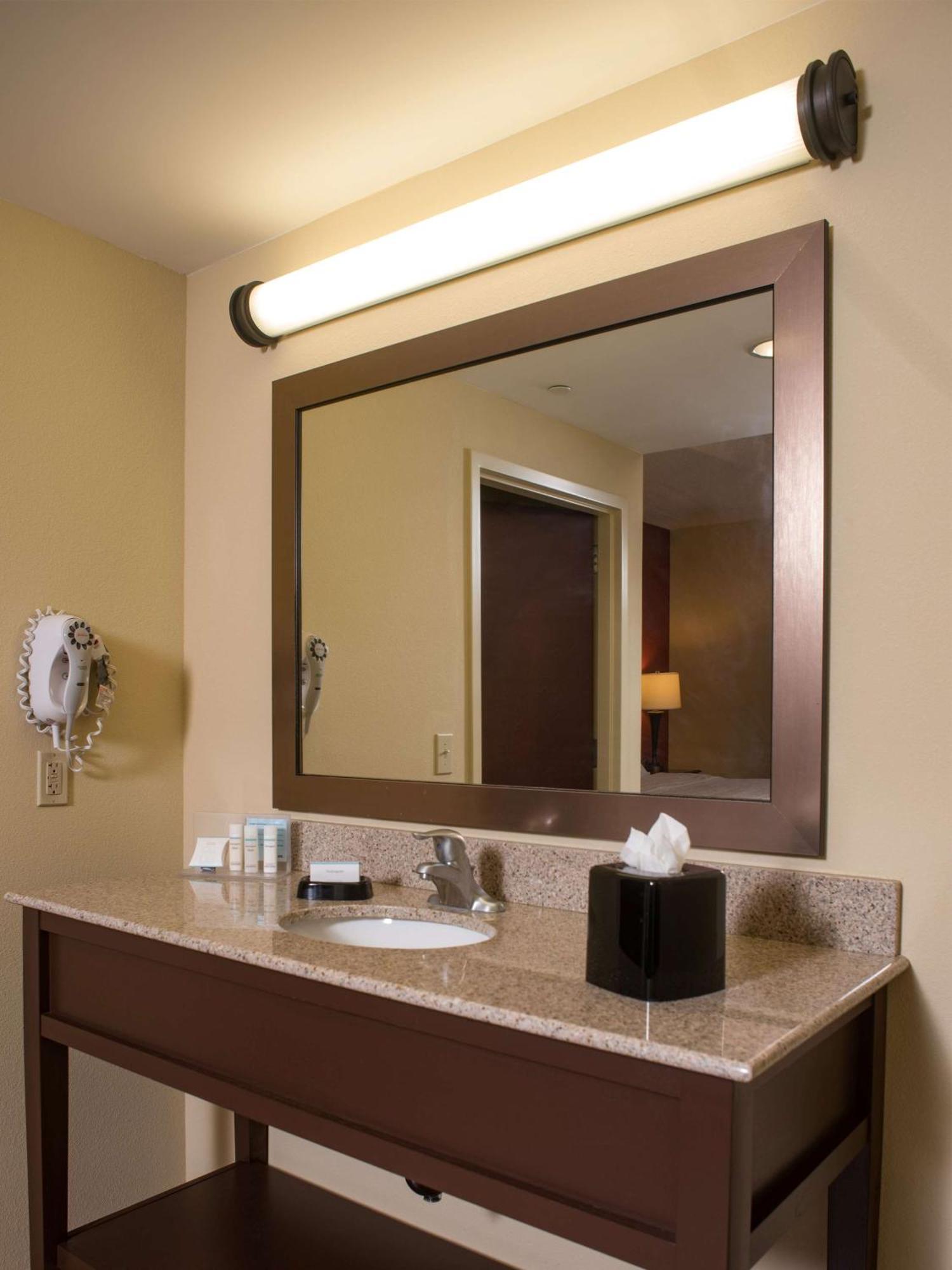 Hampton Inn And Suites Woodstock, Virginia Bagian luar foto