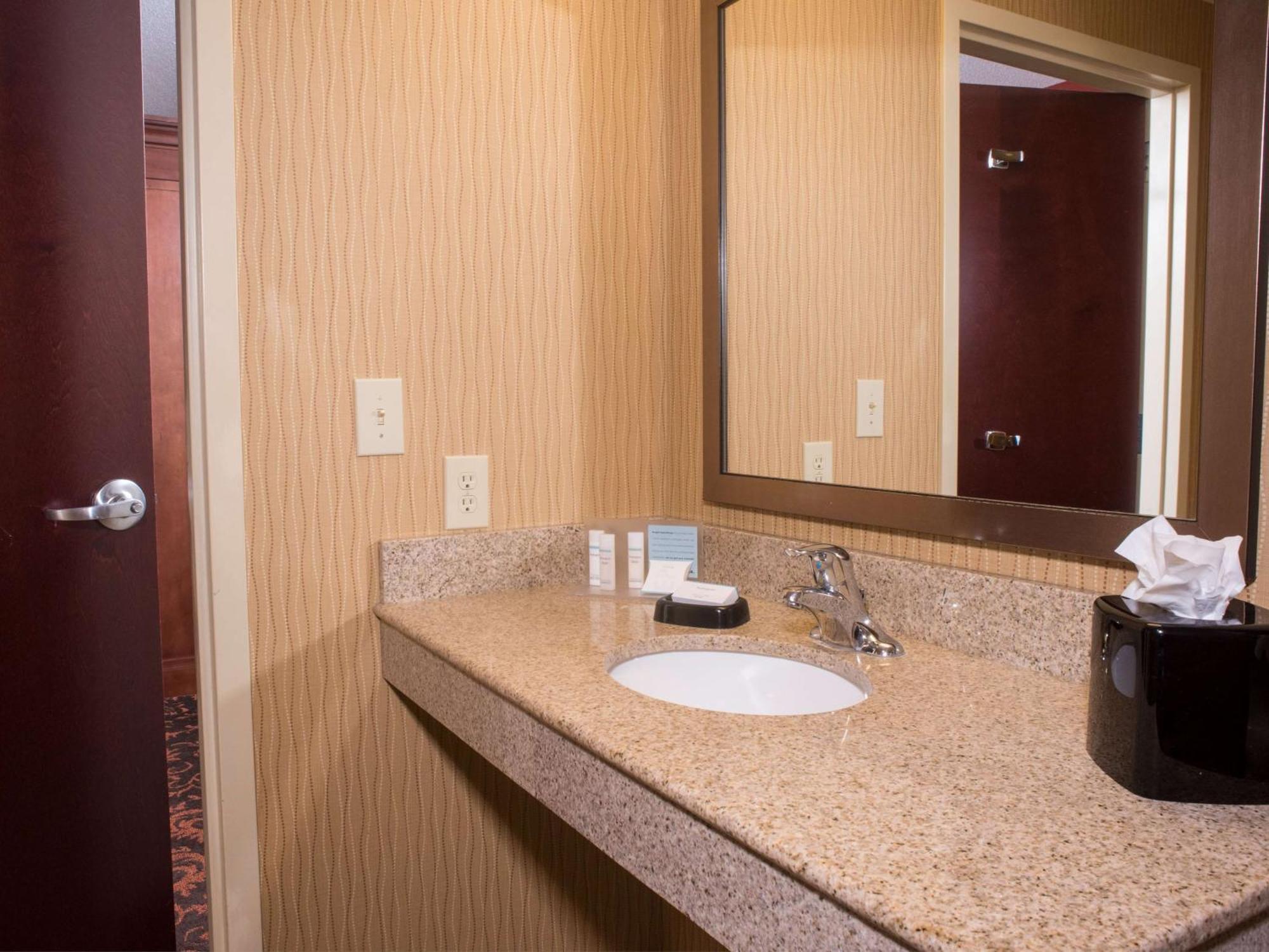 Hampton Inn And Suites Woodstock, Virginia Bagian luar foto