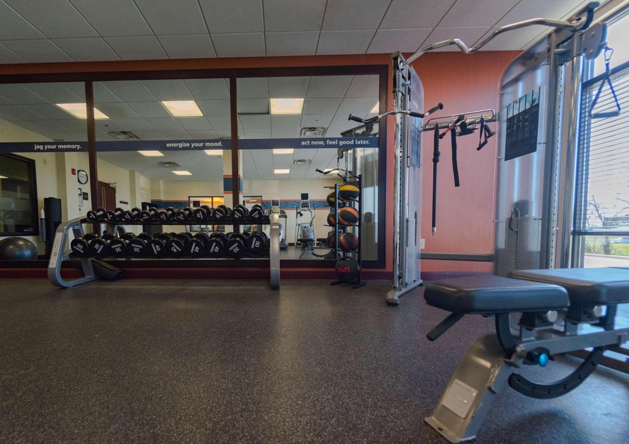 Hampton Inn And Suites Woodstock, Virginia Bagian luar foto