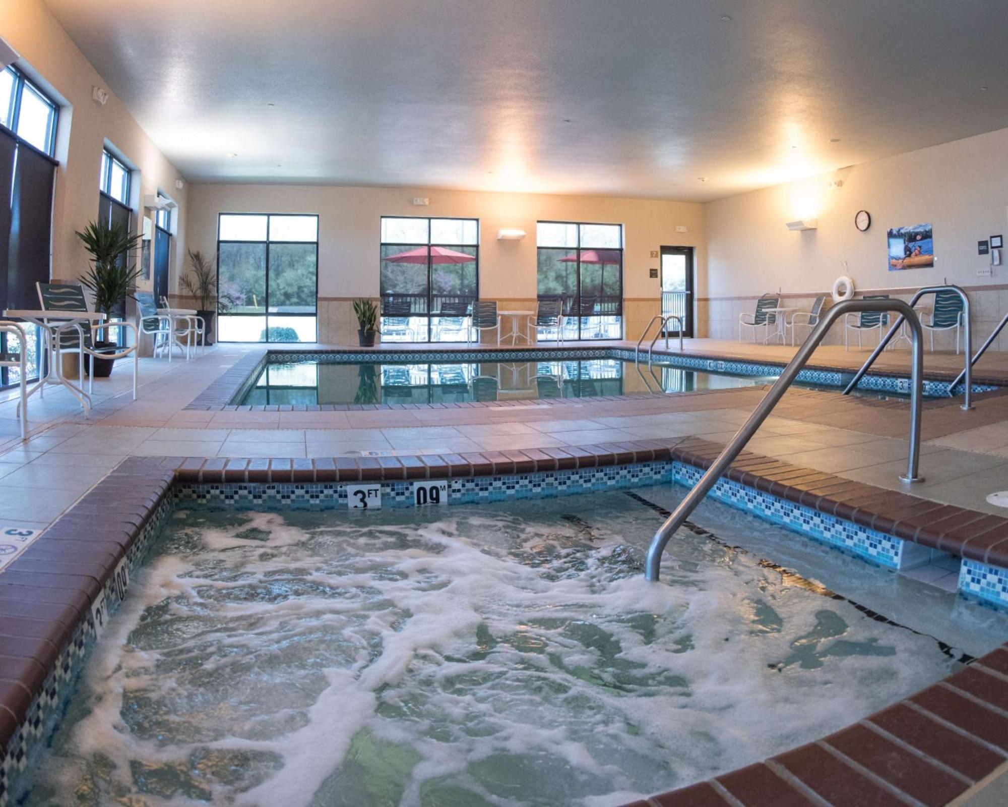 Hampton Inn And Suites Woodstock, Virginia Bagian luar foto